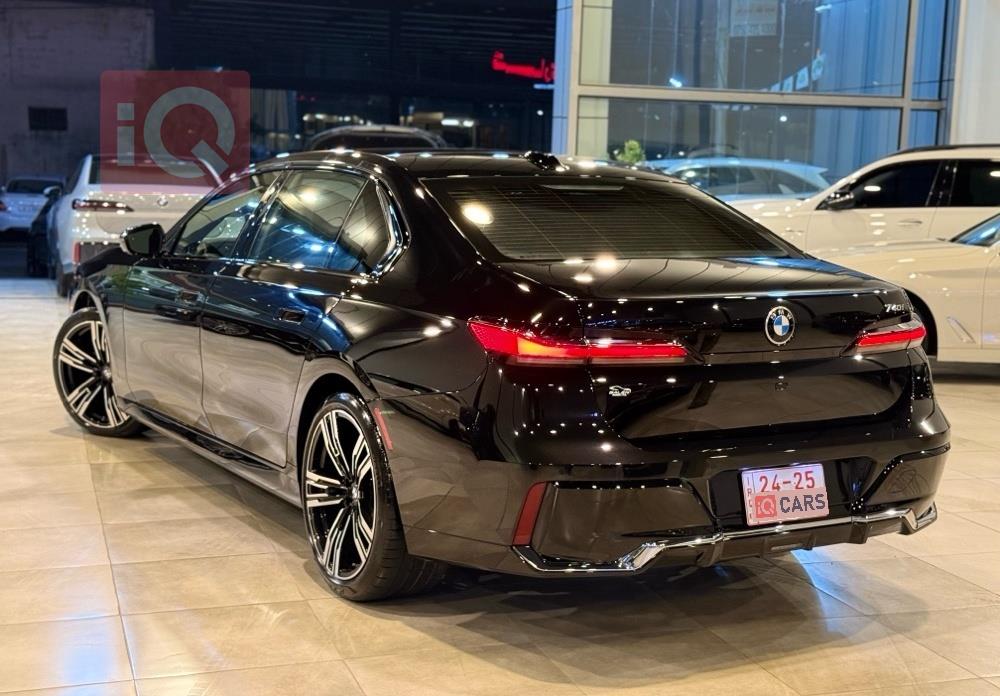 بي ام دبليو الفئة 7